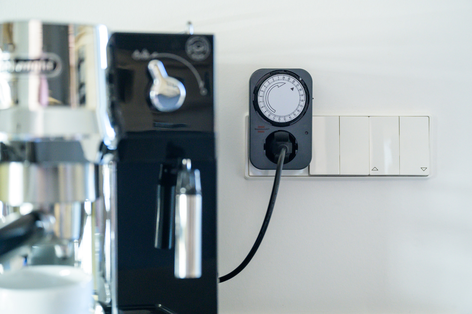 Minuteur Journalier Mécanique Electraline – 16A + Sortie Bipasso – MZ20 – Prise Programmable