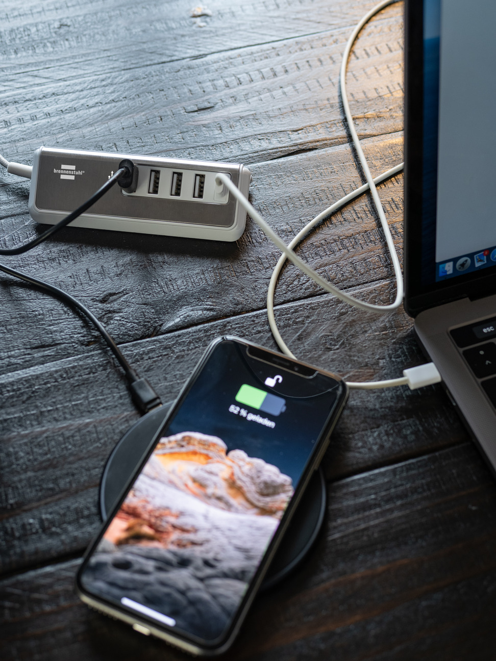 brennenstuhl®estilo USB-Multiladegerät 4x USB + 1x USB C Power