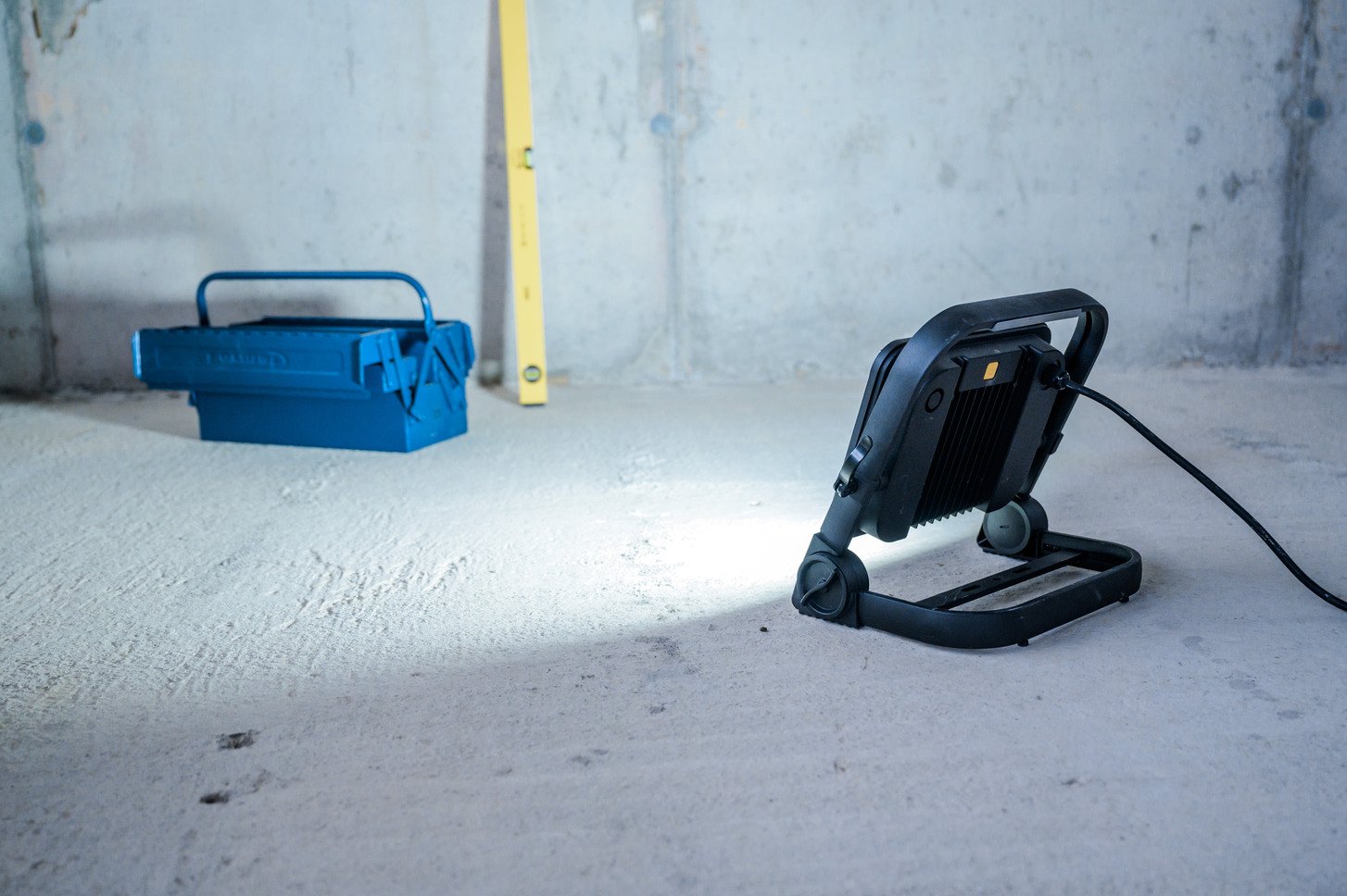 DOPW Arbetsleuchte 2 Stück 30W LED Baustrahler, Arbetsstrahler Akku