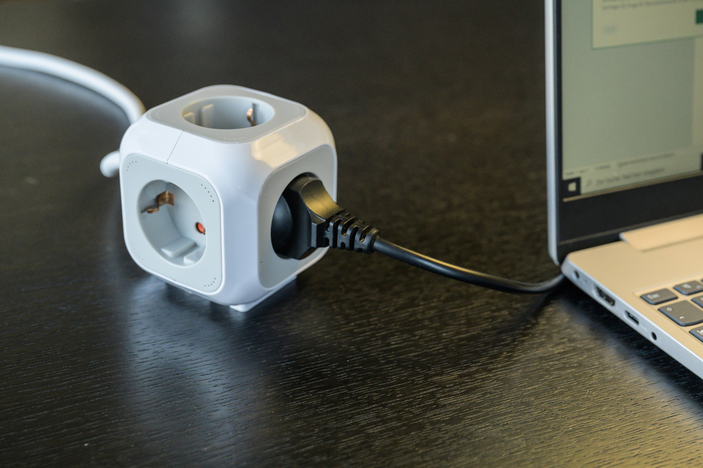 Brennenstuhl Alea-Power cube multiprise 6x + 2x USB avec câble 1