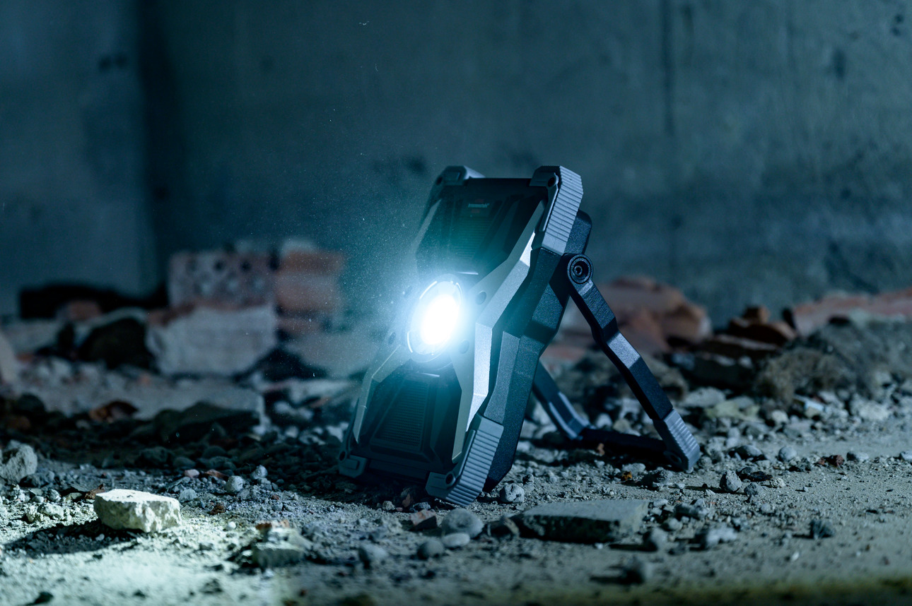 Rechargeable LED Work Light RUFUS 3010 MA, 3000lm, IP65, with