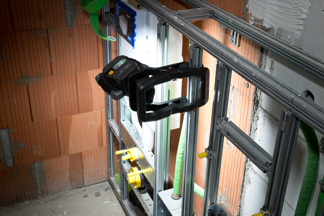 LED battery spotlight CL 4050 MA, 3800lm, IP65 | brennenstuhl®