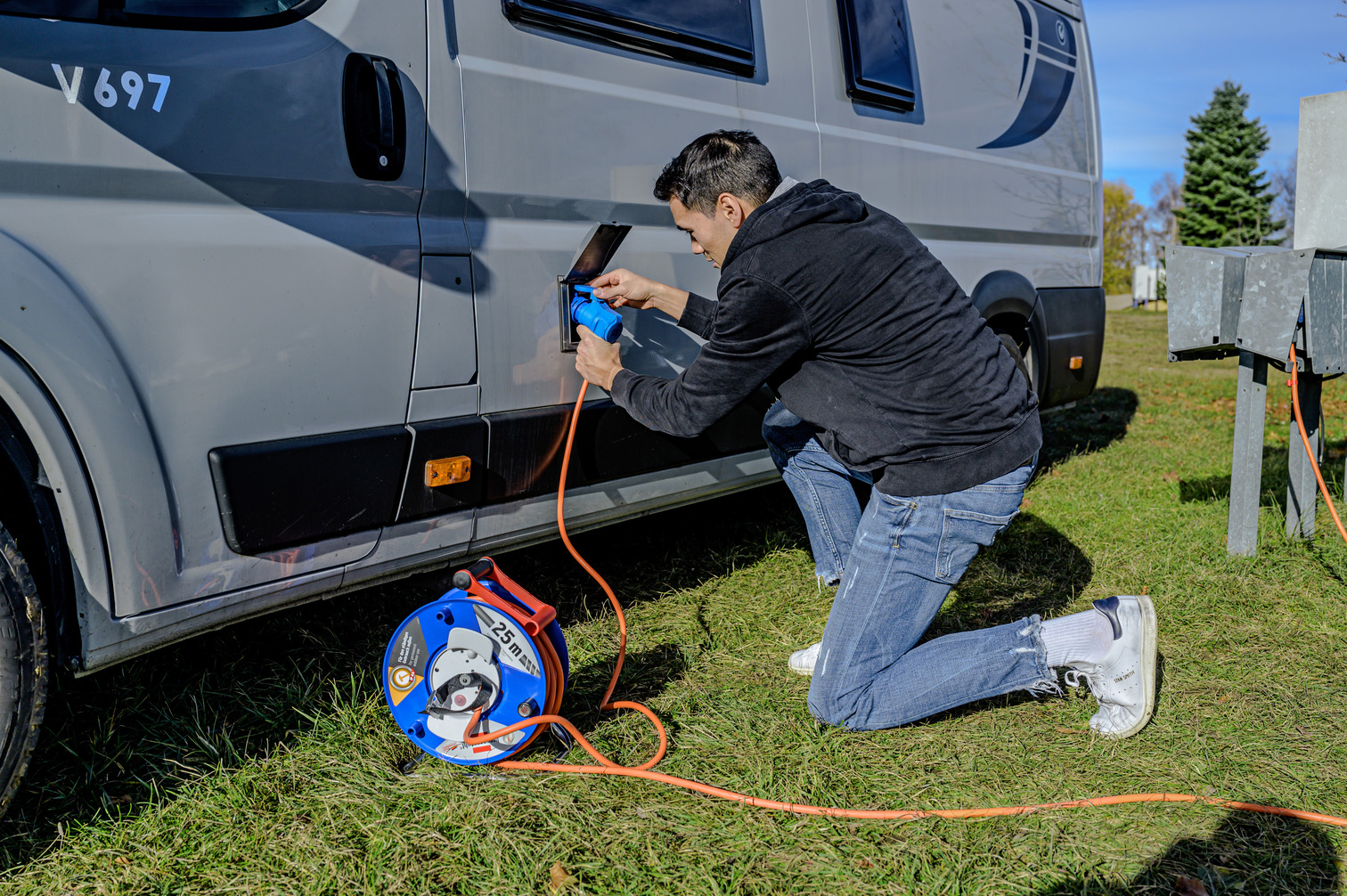 BRE 1182690100: Garant Camping-Kabeltrommel 25m bei reichelt elektronik