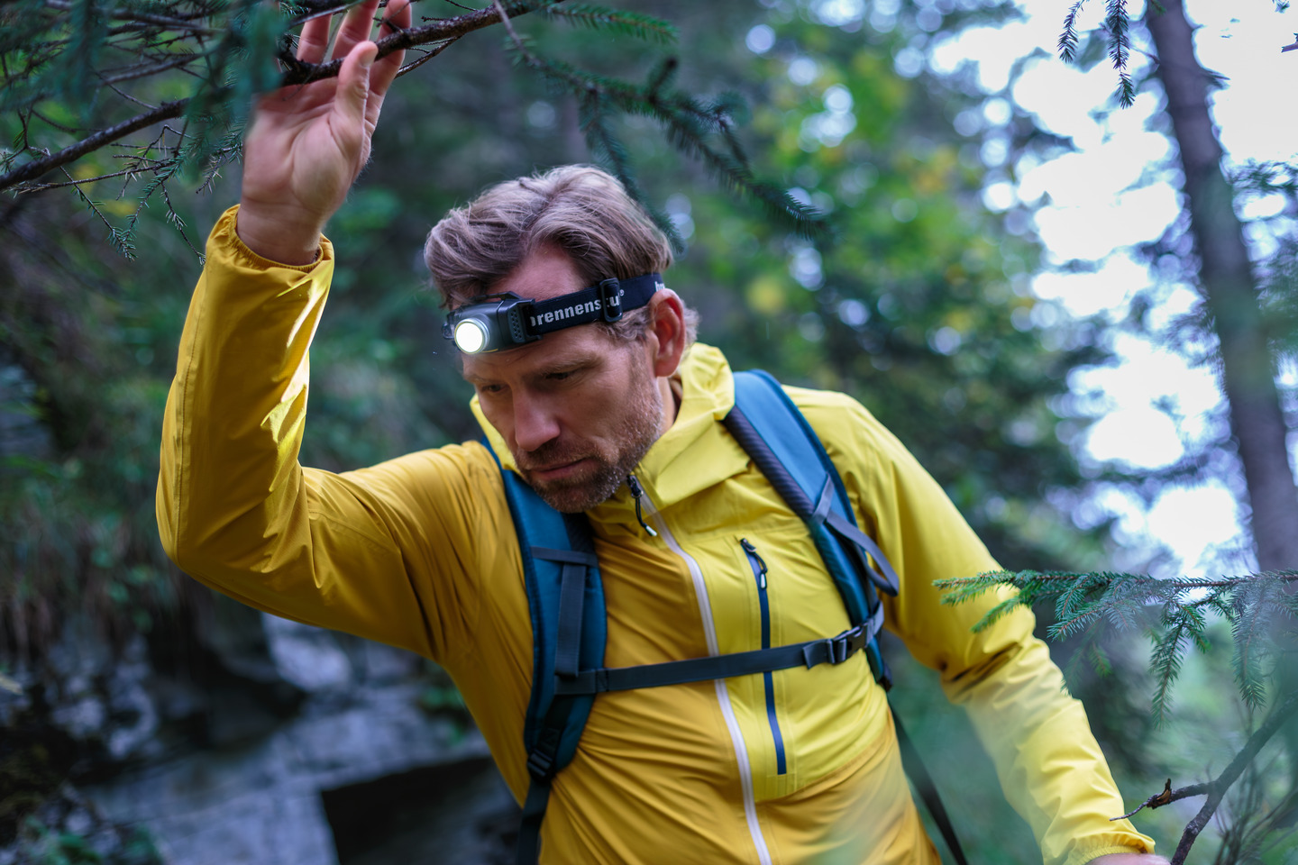 LuxPremium rechargeable LED head torch KL 251 AF, IP44, 250lm