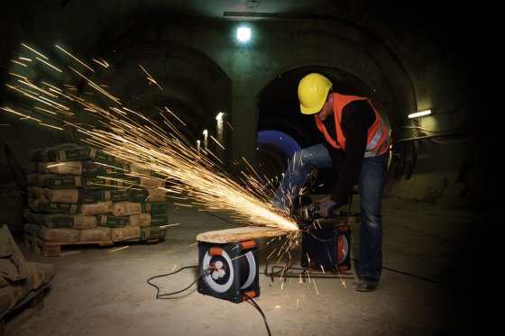 professionalLINE Kabeltrommel IP44 KA 5110 50m H07BQ-F 3G1,5 - Anwendungsbild
