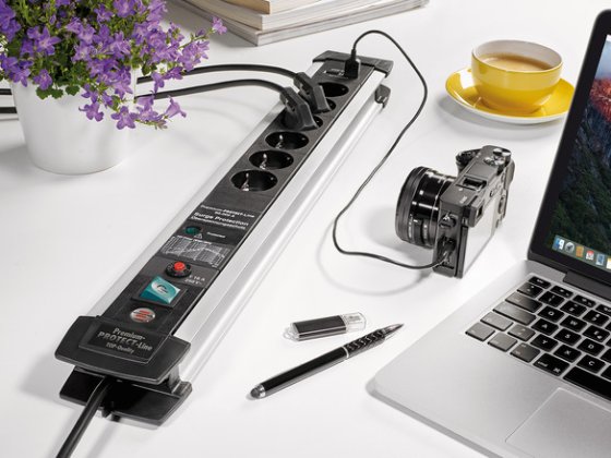 Premium-Protect-Line 60.000A &Uuml;berspannungsschutz-Steckdosenleiste mit USB-Ladefunktion 6-fach 3m H05VV-F 3G1,5 - Anwendungsbild
