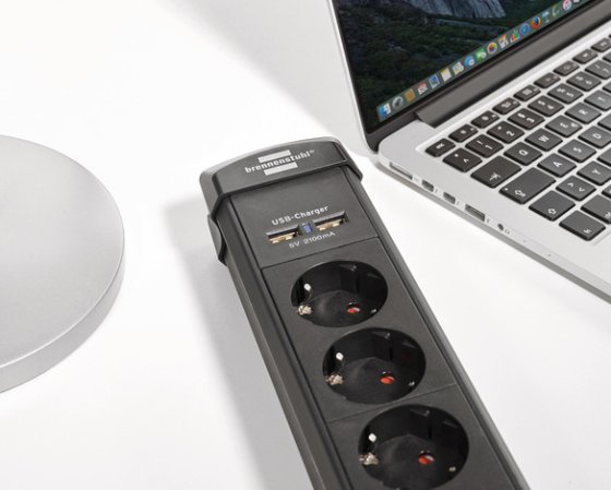 Premium-Line Steckdosenleiste mit USB-Ladefunktion 6-fach schwarz 3m H05VV-F 3G1,5 - Anwendungsbild