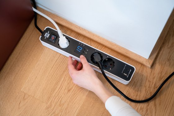 Ecolor Steckdosenleiste 3-fach mit Countdown Timer, 1x USB A, 1x USB C, weiß/schwarz, 1,5m H05VV-F 3G1,5 - Anwendungsbild