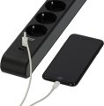 &Uuml;berspannungsschutz-Steckdosenleiste 6-fach 13.500 A mit 1x USB C PD 20W, 1x USB A 20W, 2m H05VV-F 3G1,5 schwarz/anthrazit - Produktansicht