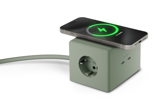 hugo! ONE Steckdosenwürfel mit USB C 20W PD mint green - Anwendungsbild