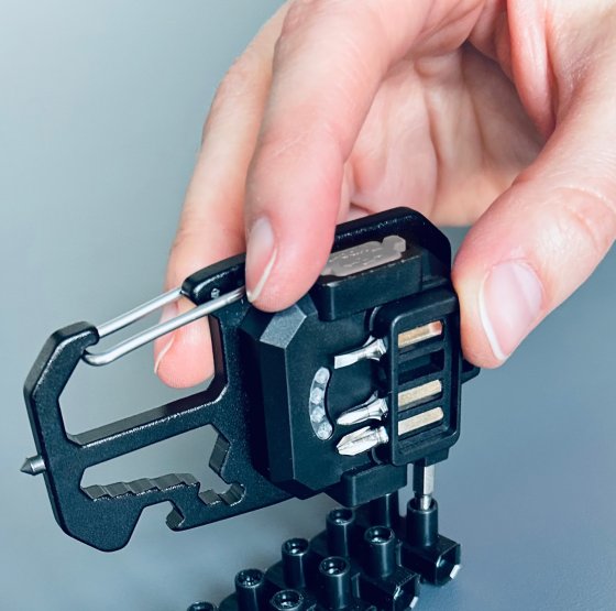 Mini LED Taschenlampe MTL 600 A, 600lm, 10 Stück im Display - Anwendungsbild