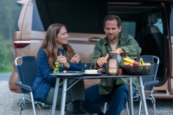 Akku LED Outdoor Lampe FL 100 A, IP44, 30lm  - Anwendungsbild