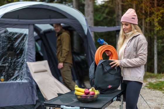 Camping CEE Verl&auml;ngerungskabel IP44 25m H07RN-F 3G2,5 orange CEE 230V/16A Stecker und Kupplung - Anwendungsbild