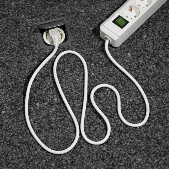 Eco-Line Steckdosenleiste mit Schalter 4 Schutzkontakt- und 4 Euro-Steckdosen schwarz 1,5m H05VV-F 3G1,5 - 