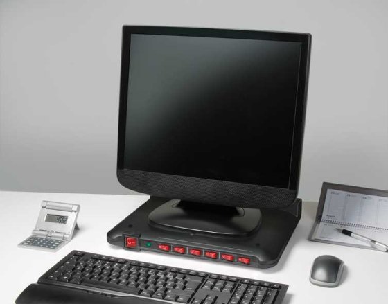 Power Manager PMA USB 19.500A &Uuml;berspannungsschutz 6-fach, USB-Anschl&uuml;sse 4 2m H05VV-F 3G1,5 - 