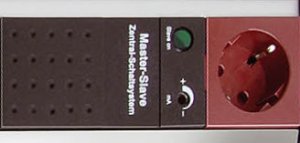 How do I set the switching threshold on an automatic extension lead with setting controller?